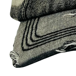 Gorra de Béisbol Ajustable de Mezclilla Negra Desgastada AKA con Letras Rosas Bordadas, Estilo Casual Vintage - Product Image 2