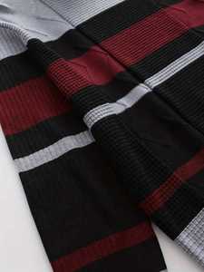 Pull col roulé pour homme, color block, décontracté, en tricot texturé Argyle, coupe ajustée, rayé, chaud pour l'hiver - Product Image 4