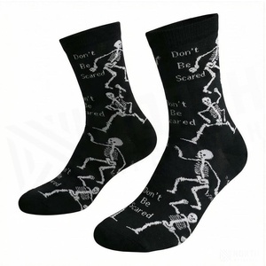 Calcetines Deportivos Negros con Estampado de Esqueleto, Diseño 'Don't Be Scared', Transpirables, Tejidos, para Adultos, Casuales, Otoño - Product Image 3