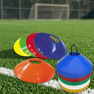 Cônes d'entraînement souples en plastique PE, marqueurs sportifs légers et empilables pour les exercices de vitesse et de travail au sol en football, soccer et rugby - Product Image 1
