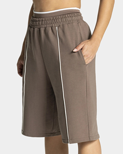 Shorts Bermuda Femme Personnalisés OEM en Coton Molletonné de Luxe avec Ligne Contrastante, Qualité Supérieure, Style Streetwear Décontracté pour l'Été OEM ODM - Product Image 1