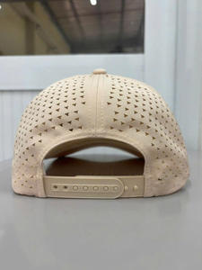 Casquettes de camionneur personnalisées COMMON avec trous découpés au laser, forme de trous personnalisée, casquettes en tissu Ripstop fabriquées au Vietnam, style streetwear pour adultes - Product Image 4