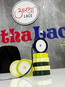 Bordure en dentelle de satin maillée 25 mm, luxueuse, en polyester, avec sequins et fil métallique, faite à la main, pour saris, robes, dupattas et vêtements ethniques - Product Image 2