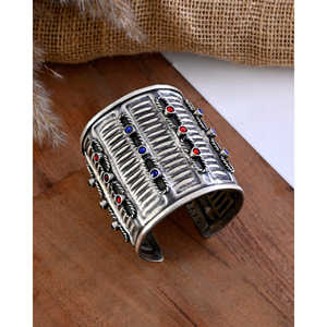 Bracelet en argent fin Meera Jaipur Riddhi - Product Image 1