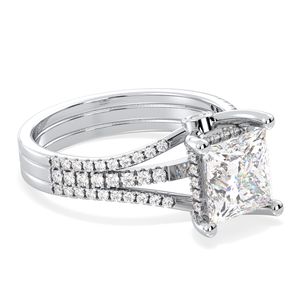 Bague de fiançailles solitaire classique REYES en or massif 14 carats avec diamant de laboratoire CVD taille princesse de 1,8 carat pour femme - Product Image 3