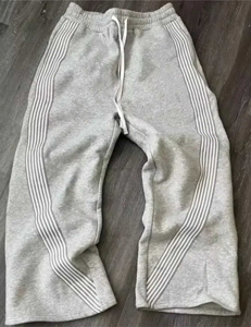 Pantalones Deportivos Personalizados con Estampado Completo, 100% Algodón, Corduroy Grueso, con Cordón Ajustable, Estilo Casual Urbano, Corte Ancho y Holgado para Hombre - Product Image 2