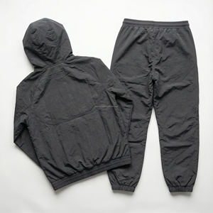 Conjunto de Chándal Personalizado para Hombre 2026 de Gran Venta: Cortavientos de Nylon Estampado, Lavado Ácido, Bordado Vintage, Sudadera Holgada 2 en 1 y Pantalones - Product Image 3