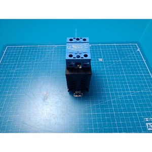 Contrôleur d'angle de phase CELDUC SO445420, relais à semi-conducteurs, utilisé comme pièce détachée d'équipement semi-conducteur ancien - Product Image 3