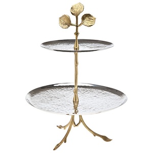 Socle à gâteau élégant en métal avec accent en cristal pour la décoration de mariage et de fête - Product Image 3