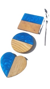 Ensemble de sous-verres en résine époxy super fait à la main Sous-verres de luxe en géode et agate Flocons d'or Fleurs séchées à paillettes Design élégant d'ange - Product Image 6