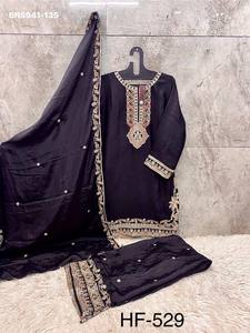 Nouvelle collection de tenues prêtes-à-porter en chinon brodé, fournisseur d'ensembles palazzo pour femmes, exportateur de mode féminine d'Inde - Product Image 4