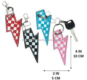 Nouveau porte-clés de luxe personnalisé pour cadeaux d'affaires, commande en gros, porte-clés en cuir à carreaux fait main, porte-clés en forme de foudre - Product Image 2