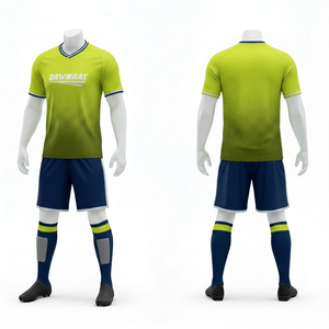 Fabricante de Camisetas de Fútbol por Sublimación |   Tallas para Hombres, Mujeres y Jóvenes |   Ropa Deportiva Ligera de Secado Rápido para Entrenamiento - Product Image 3