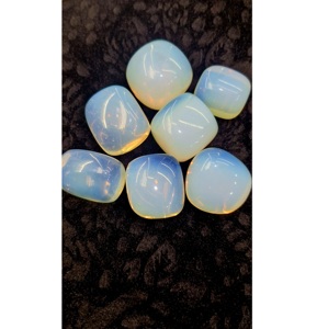 โอปอลไลท์ คริสตัลหินขัดเงาเพื่อความสุข การสื่อสาร และความสงบภายใน - Product Image 1