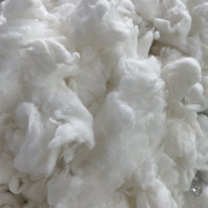 Matériau de rembourrage en coton brut, écologique, blanc et moelleux, pour l'artisanat et l'isolation - Product Image 3