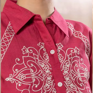 Vestido Moderno con Mangas Abullonadas Bordadas y Adornadas, Diseño Floral, Cintura Natural, Ecológico - Product Image 1