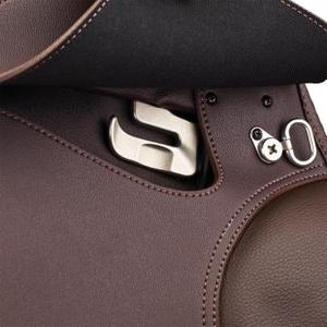 Selle anglaise de qualité supérieure Real International Saddlery pour le saut d'obstacles et le dressage, fabriquée en cuir durable avec arceau en bois - Product Image 3