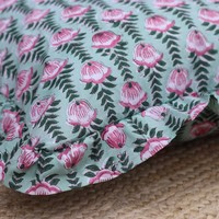 Housse de coussin carrée imprimée florale à volants, fermeture enveloppante, personnalisable, en tissu Jhalani, 100 % coton, faite à la main, style moderne