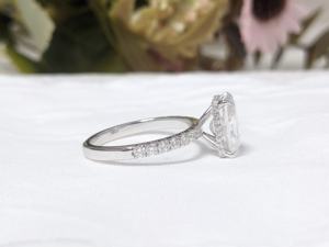Anillo de compromiso clásico de moissanita con corte radiante de 2.75 quilates para mujer, anillo de halo oculto de oro blanco macizo de 14 quilates, anillo de promesa - Product Image 3