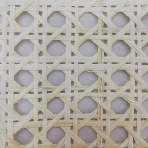 Rollo de malla de caña de ratán natural resistente, malla al por mayor para muebles hechos a mano y decoración sofisticada - Product Image 3