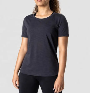 Camiseta Deportiva Negra para Mujer, Diseño Suave, con Logotipo Personalizado, para Correr - Product Image 5