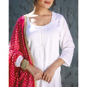 Traje de Gasa Blanco Talla XS para Mujer, Modelo Anna, con Dupatta con Trabajo de Espejos - Product Image 4