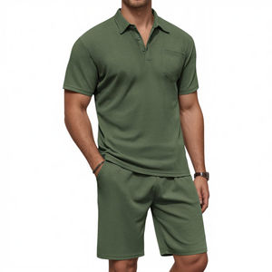 Ensemble polo deux pièces gris pour homme, chemise à manches courtes en tricot gaufré texturé et short assorti, tenue décontractée d'été - Product Image 4