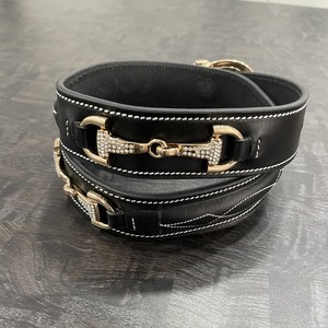Ceinture en cuir noir rembourrée faite à la main de luxe pour hommes et femmes |   Ceinture de créateur avec boucle en laiton et surpiqûres décoratives - Product Image 3