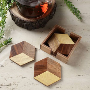 Juego de Posavasos de Madera con Grabado Floral y Soporte de Hierro |   Posavasos Rústicos Hechos a Mano |   Decoración Vintage para el Hogar |   Juego de 5 Posavasos - Product Image 6