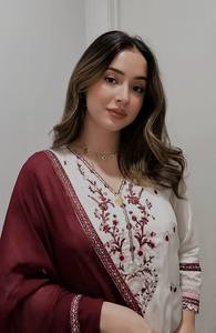 <b>Women</b> White Maroon Embroidered <b>Kurta</b> Dupatta Set Indian Pakistani Traditional Ethnic Wear - Product Image 3