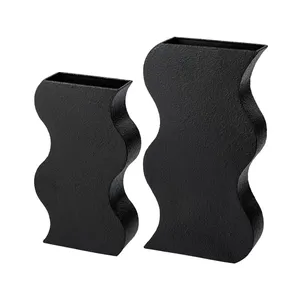 Juego de Jarrones Modernos de Metal para Mesa, de 8-10 Pulgadas, Hechos a Mano, Decorativos, para el Hogar, Diseño Costero, Ecológicos, Navideños - Product Image 3