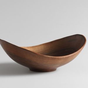 Bol en bois massif poli à la main pour servir des salades et des fruits, utilisation décorative en cuisine et à table - Product Image 2
