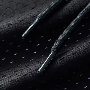 กางเกงขาสั้นผู้ชายผ้าโพลีเอสเตอร์คุณภาพสูง ระบายอากาศได้ดี แห้งเร็ว ลายพิมพ์เปลวไฟ สไตล์ไฮสตรีท ความยาวระดับเข่า เป็นมิตรต่อสิ่งแวดล้อม - Product Image 6