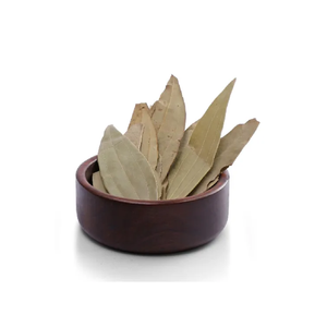 Feuilles de Laurier Entières Séchées de Qualité Supérieure, Épice Naturelle à l'Arôme Riche, 100% Naturelle pour la Transformation Alimentaire, le Commerce de Détail et les Marchés d'Exportation - Product Image 5