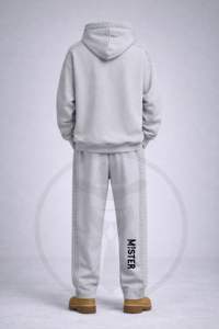 2026 ชุดวอร์มสีเทาสำหรับผู้ชายแบบใหม่ เสื้อสเวตเชิ้ตมีฮู้ดลำลองและกางเกงจ็อกเกอร์ ชุดกีฬาที่สวมใส่สบายสำหรับการฝึกซ้อมและสตรีทแวร์ - Product Image 2