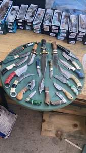 Couteaux à lame de Damas au meilleur prix, lot assorti avec étui en cuir, faits à la main, entièrement affûtés, sans rejets - Product Image 2