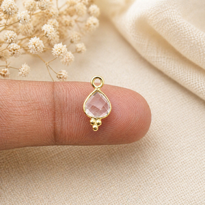 Pendentif en quartz cristal |   Petite pierre précieuse transparente sertie dans un cadre de 6 mm |   Fournitures pour bijoux DIY - Product Image 1