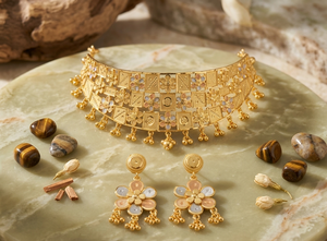 Parure Collier et Boucles d'Oreilles Divyoro Ethnique en Cuivre Plaqué Or, Motif Floral Classique Orissa, Longueur Ajustable, pour Femme, Mariage et Fête - Product Image 2