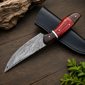 Couteau de chasse artisanal en acier Damas, personnalisé, pour le camping en plein air, manche en bois, étui en cuir, longueur totale de 12 pouces, lame à pointe clip. - Product Image 6