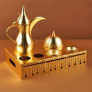 Elegante Juego de Tazas y Tetera Árabe de Latón para Café y Té con Soporte Metálico, Calentador de Leche y Cafetera con Acabado Dorado - Product Image 1