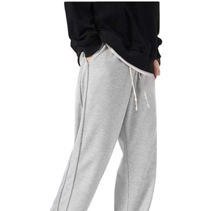 Pantalones de chándal extragrandes informales ligeros de fabricante OEM pantalones acampanados cortados para correr para hombre 2026 - Product Image 3