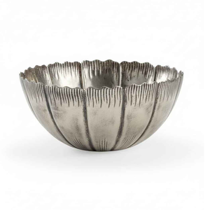 Cuenco grande de latón hecho a mano con acabado artístico, diseñado para reuniones culturales de lujo real y eventos festivos. - Product Image 1