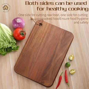 Planche à découper haut de gamme avec bords arrondis lisses, boucle de suspension, design ergonomique, surface compatible couteaux pour une découpe quotidienne - Product Image 3