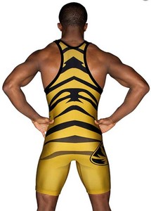 Combinaison de lutte unisexe sans manches jaune à impression par sublimation, ajustée et compressive, en polyester, pour le sport - Product Image 2