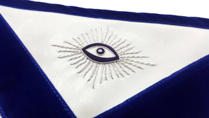 Tablier de Maître Maçon de la Loge Bleue - Broderie Argentée Bleu Royal - Product Image 3