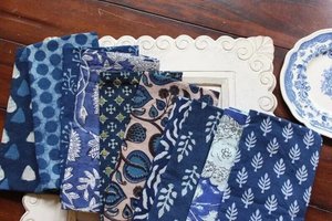 Serviettes carrées en coton bio 100% imprimées à la main, écologiques, lavées à la pierre, style rustique, pour mariage, fête, décoration intérieure, bleu indigo, bohème - Product Image 4