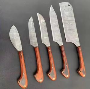 Cuchillos de chef hechos a mano de acero de Damasco de 5 piezas con mango largo personalizado para usos múltiples y ecológicos - Product Image 1