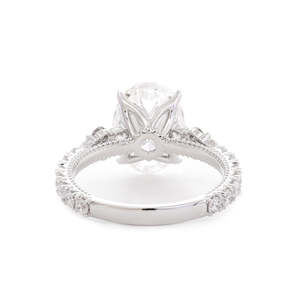 Bague en or blanc véritable avec diamant de laboratoire de 3,5 carats, style victorien, inspirée de l'antiquité, sertie de diamants ovales, faite à la main - Product Image 3