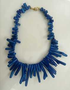 สร้อยคอเรซิ่นประดับลูกปัดแฟชั่นใหม่คุณภาพสูง ขายดีจากอินเดีย ทำด้วยมือ เหมาะสำหรับงานปาร์ตี้ สำหรับผู้หญิงและเด็กผู้หญิง - Product Image 2