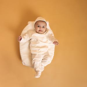 Mallas con pies de elastano de bambú orgánico de calidad superior Pantalones y pantalones cortos de bebé de color crudo - Product Image 1